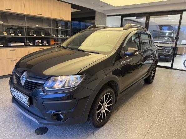 Renault Sandero II с пробегом 2017 года, цена 854 700 рублей, 166276 км, хэтчбек, Автокод Объявления