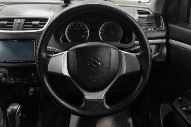 Suzuki Swift IV с пробегом 2014 года, цена 799 000 рублей, 171000 км, хэтчбек, Автокод Объявления