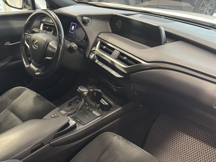 Lexus UX I Омск  - изображение 14