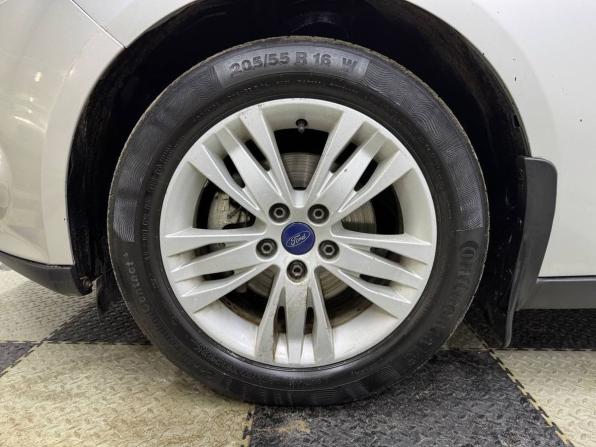 Ford Focus III с пробегом 2011 года, цена 935 000 рублей, 100000 км, седан, Автокод Объявления
