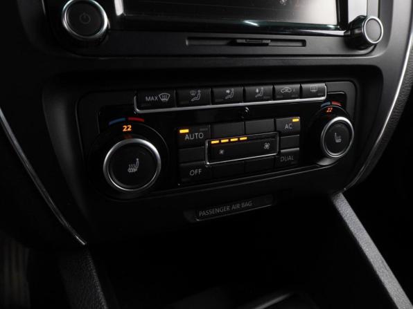 Volkswagen Jetta VI с пробегом 2012 года, цена 1 007 000 рублей, 176738 км, седан, Автокод Объявления