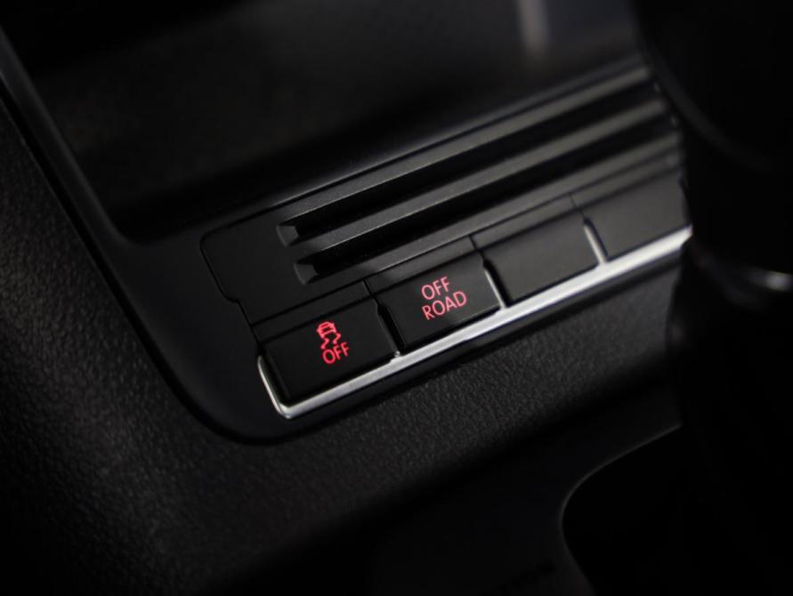 Volkswagen Tiguan I Рестайлинг Санкт-Петербург  - изображение 14