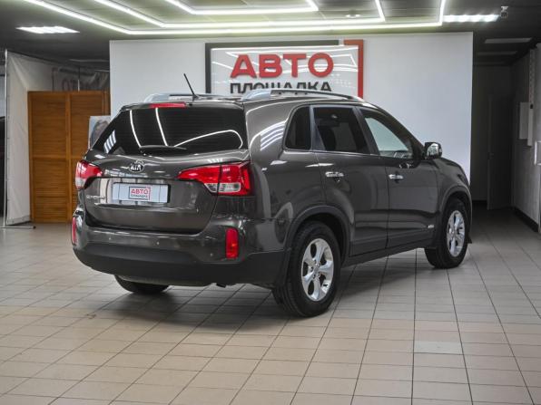 Kia Sorento II Рестайлинг с пробегом 2015 года, цена 1 679 000 рублей, 160474 км, внедорожник, Автокод Объявления