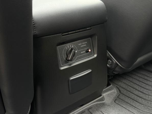 Nissan Patrol V (Y61) Рестайлинг с пробегом 2024 года, цена 13 500 000 рублей, 624 км, внедорожник, Автокод Объявления