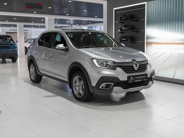 Renault Logan II Рестайлинг с пробегом 2021 года, цена 1 240 000 рублей, 108014 км, седан, Автокод Объявления