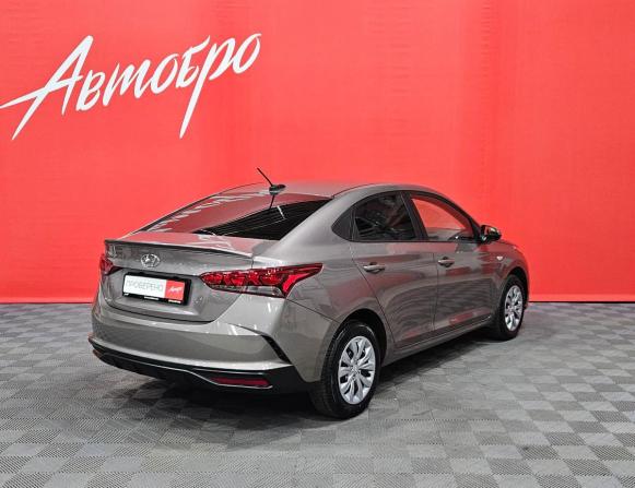 Hyundai Solaris II Рестайлинг с пробегом 2021 года, цена 1 595 000 рублей, 75315 км, седан, Автокод Объявления