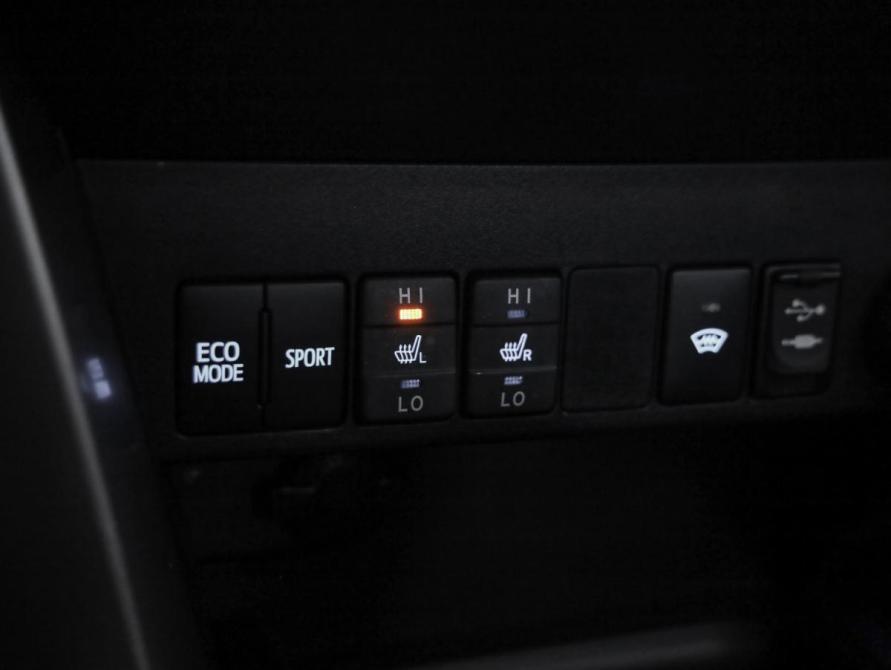 Toyota RAV4 IV (XA40) Рестайлинг Санкт-Петербург  - изображение 18