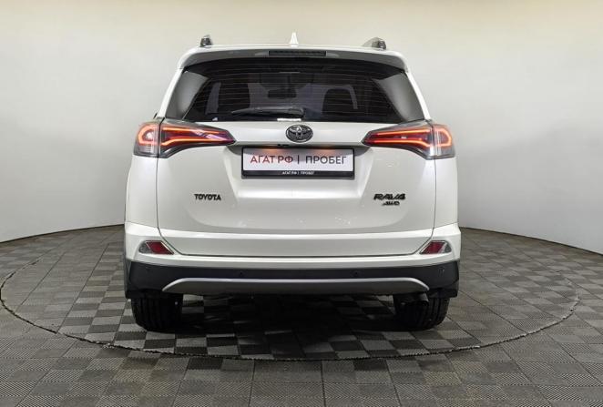 Toyota RAV4 IV (XA40) Рестайлинг с пробегом 2017 года, цена 2 580 000 рублей, 110186 км, внедорожник, Автокод Объявления