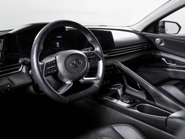 Hyundai Elantra VII (CN7) с пробегом 2020 года, цена 2 110 000 рублей, 46050 км, седан, Автокод Объявления