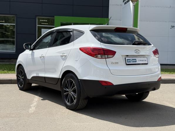 Hyundai ix35 I Рестайлинг с пробегом 2015 года, цена 1 199 000 рублей, 176873 км, внедорожник, Автокод Объявления