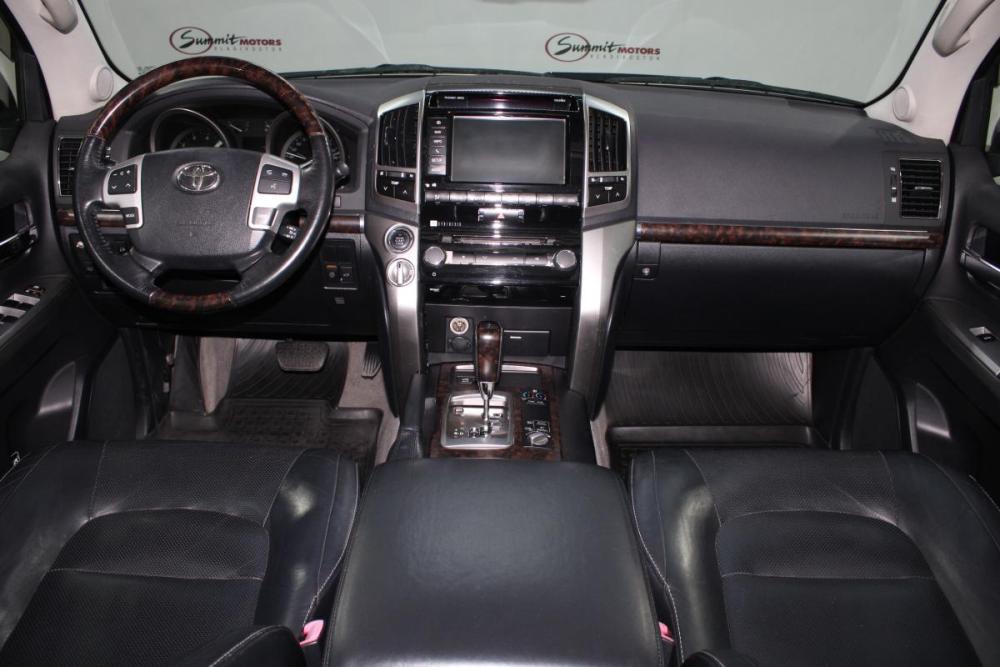 Toyota Land Cruiser 200 Series Рестайлинг 1 Владивосток  - изображение 16