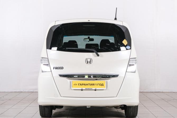 Honda Freed I Рестайлинг с пробегом 2012 года, цена 999 000 рублей, 180000 км, компактвэн, Автокод Объявления