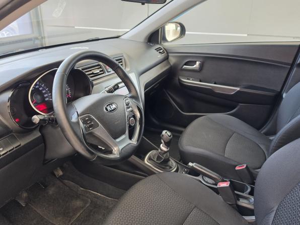 Kia Rio III Рестайлинг с пробегом 2015 года, цена 849 000 рублей, 259766 км, седан, Автокод Объявления
