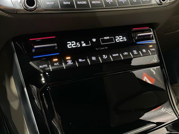 Kia Mohave I Рестайлинг 2 с пробегом 2022 года, цена 5 350 000 рублей, 45344 км, внедорожник, Автокод Объявления