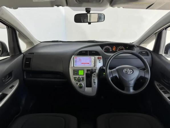 Toyota Ractis I с пробегом 2009 года, цена 689 000 рублей, 127379 км, хэтчбек, Автокод Объявления