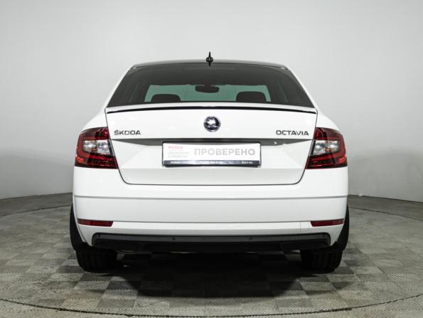 Skoda Octavia III (A7) Рестайлинг с пробегом 2018 года, цена 1 949 700 рублей, 83724 км, лифтбек, Автокод Объявления