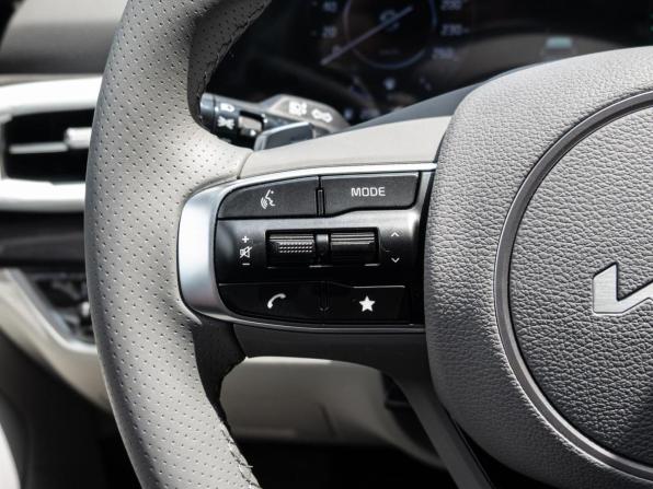 Kia Sportage V Рестайлинг с пробегом 2026 года, цена 3 860 000 рублей, 37 км, внедорожник, Автокод Объявления