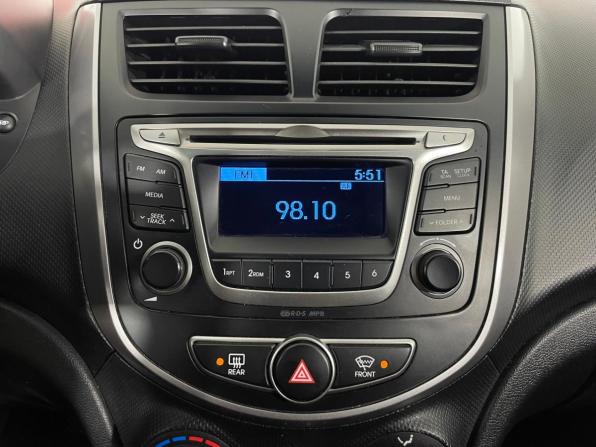 Hyundai Solaris I Рестайлинг с пробегом 2014 года, цена 745 000 рублей, 239055 км, седан, Автокод Объявления