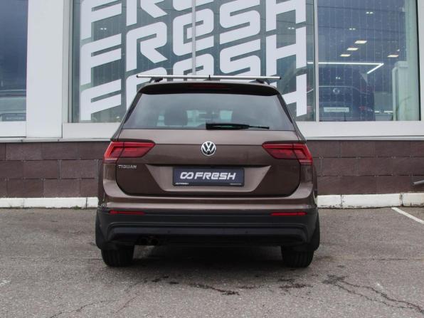 Volkswagen Tiguan II с пробегом 2018 года, цена 2 379 000 рублей, 93751 км, внедорожник, Автокод Объявления
