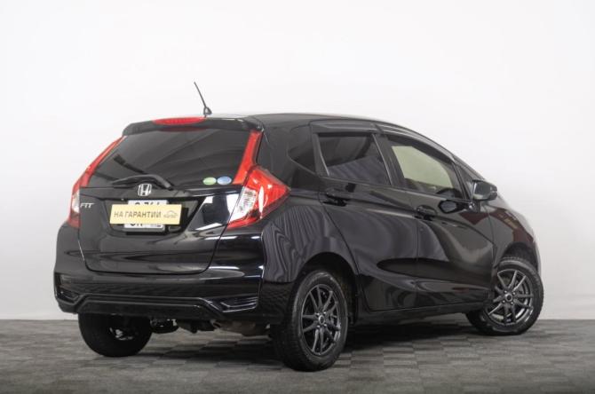 Honda Fit III Рестайлинг с пробегом 2019 года, цена 1 259 000 рублей, 87000 км, хэтчбек, Автокод Объявления