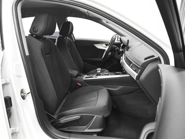Audi A4 V (B9) с пробегом 2015 года, цена 2 239 000 рублей, 205166 км, седан, Автокод Объявления