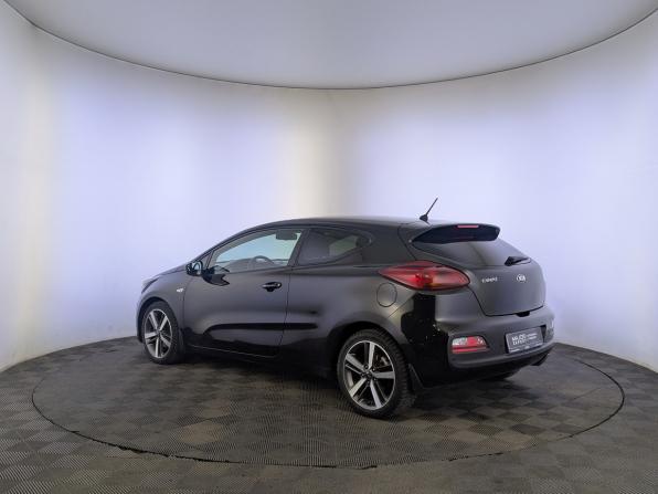 Kia Ceed II Рестайлинг с пробегом 2016 года, цена 1 070 000 рублей, 161143 км, хэтчбек, Автокод Объявления