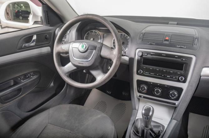 Skoda Octavia II (A5) с пробегом 2012 года, цена 669 000 рублей, 298000 км, лифтбек, Автокод Объявления