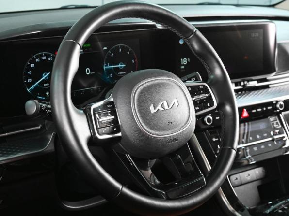 Kia Carnival IV с пробегом 2022 года, цена 3 960 000 рублей, 94627 км, минивэн, Автокод Объявления