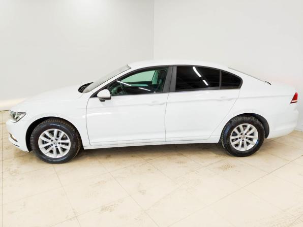 Volkswagen Passat B8 с пробегом 2016 года, цена 1 740 000 рублей, 89421 км, седан, Автокод Объявления