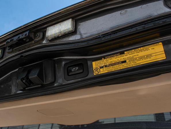 Toyota Land Cruiser 200 Series Рестайлинг 1 с пробегом 2015 года, цена 5 645 000 рублей, 121218 км, внедорожник, Автокод Объявления