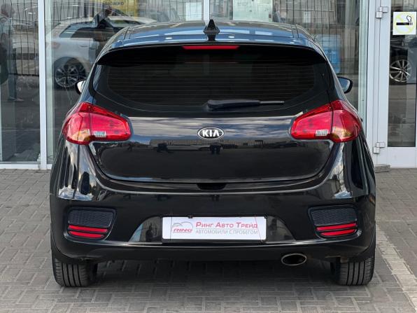 Kia Ceed II Рестайлинг с пробегом 2017 года, цена 1 199 000 рублей, 88726 км, хэтчбек, Автокод Объявления