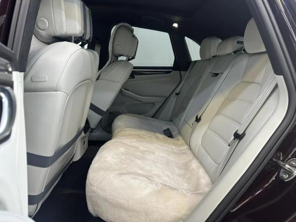 Porsche Macan I Рестайлинг 2 с пробегом 2024 года, цена 10 990 000 рублей, 11192 км, внедорожник, Автокод Объявления