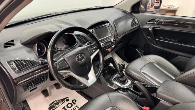 JAC S5 (Eagle) I Рестайлинг с пробегом 2019 года, цена 990 000 рублей, 69237 км, внедорожник, Автокод Объявления