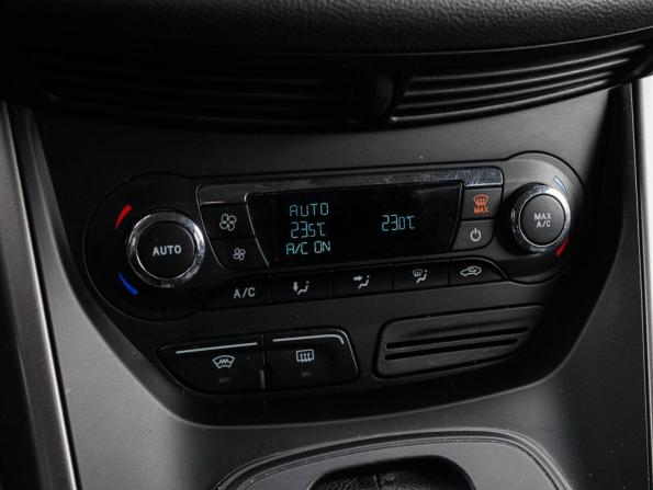 Ford Kuga II с пробегом 2016 года, цена 1 595 000 рублей, 141774 км, внедорожник, Автокод Объявления