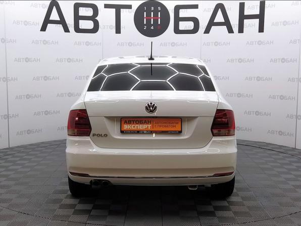 Volkswagen Polo V Рестайлинг с пробегом 2018 года, цена 1 100 000 рублей, 158407 км, седан, Автокод Объявления