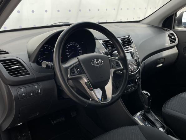 Hyundai Solaris I Рестайлинг с пробегом 2016 года, цена 1 170 000 рублей, 175879 км, седан, Автокод Объявления