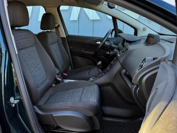 Opel Meriva B Рестайлинг с пробегом 2015 года, цена 1 099 000 рублей, 99386 км, компактвэн, Автокод Объявления