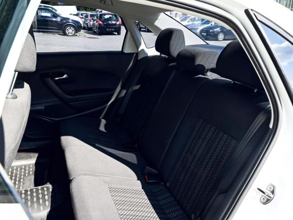 Volkswagen Polo V Рестайлинг с пробегом 2016 года, цена 1 025 000 рублей, 90326 км, седан, Автокод Объявления