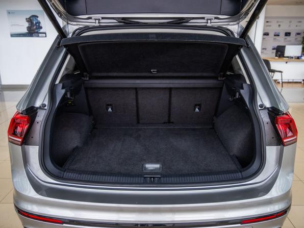 Volkswagen Tiguan II с пробегом 2018 года, цена 2 847 000 рублей, 168191 км, внедорожник, Автокод Объявления