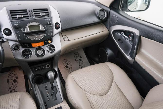 Toyota RAV4 III (XA30) с пробегом 2008 года, цена 1 349 000 рублей, 212300 км, внедорожник, Автокод Объявления