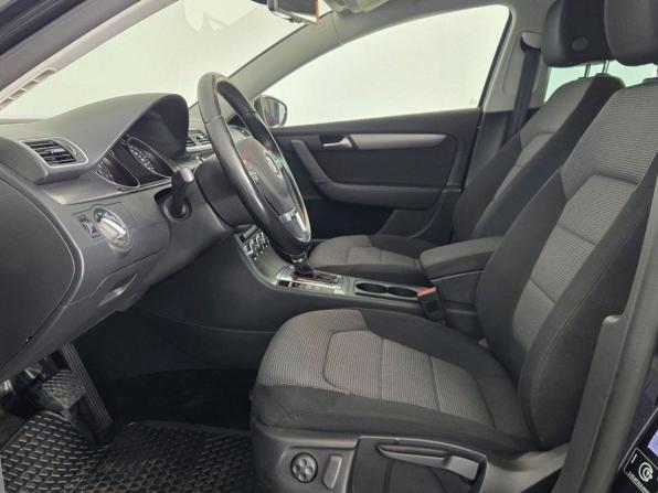 Volkswagen Passat B7 с пробегом 2012 года, цена 1 349 000 рублей, 54000 км, седан, Автокод Объявления