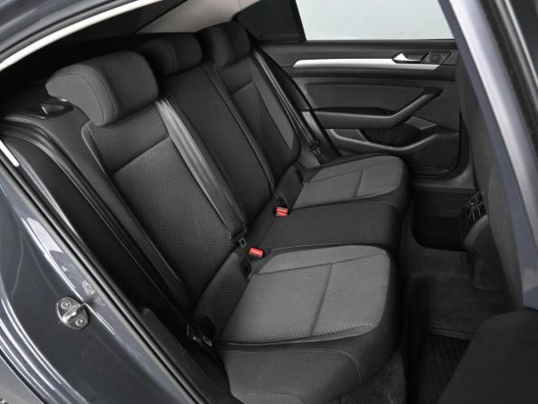 Volkswagen Passat B8 с пробегом 2016 года, цена 1 590 000 рублей, 183860 км, седан, Автокод Объявления