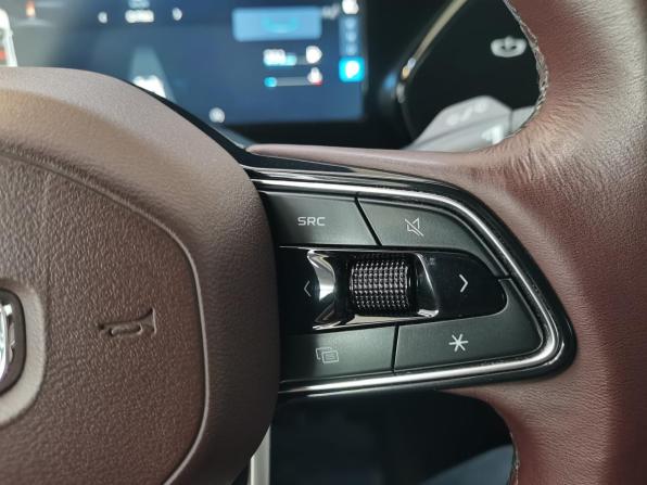 Geely Monjaro I с пробегом 2023 года, цена 3 450 000 рублей, 56000 км, внедорожник, Автокод Объявления