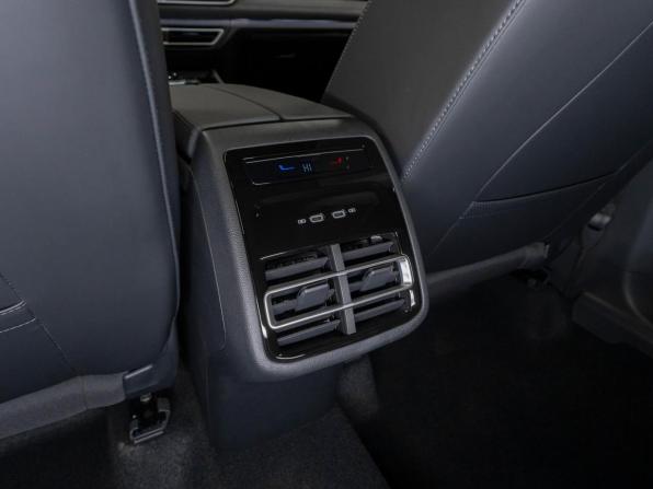 Volkswagen Tiguan III (China Market) с пробегом 2026 года, цена 5 250 000 рублей, 50 км, внедорожник, Автокод Объявления