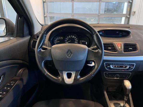 Renault Fluence I с пробегом 2011 года, цена 625 000 рублей, 267220 км, седан, Автокод Объявления