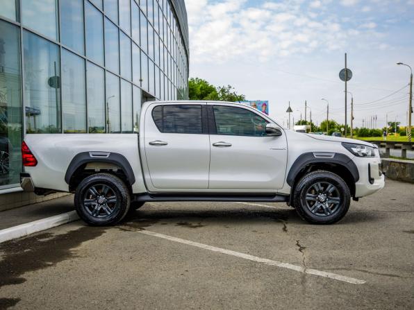 Toyota Hilux VIII Рестайлинг 2 с пробегом 2020 года, цена 4 098 000 рублей, 115013 км, offers.body_type.unknown, Автокод Объявления