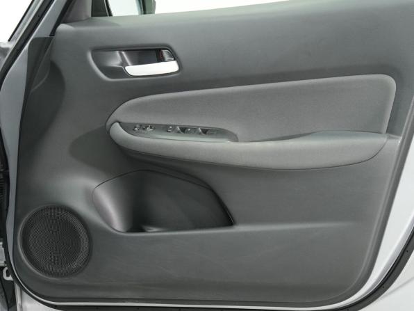 Honda Fit IV с пробегом 2020 года, цена 1 315 000 рублей, 112482 км, хэтчбек, Автокод Объявления