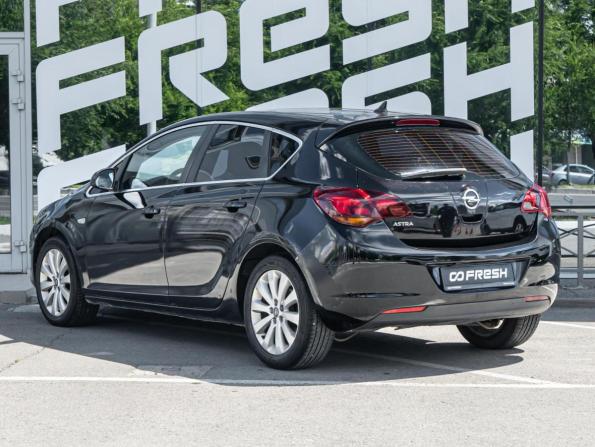 Opel Astra J с пробегом 2010 года, цена 539 000 рублей, 209303 км, хэтчбек, Автокод Объявления