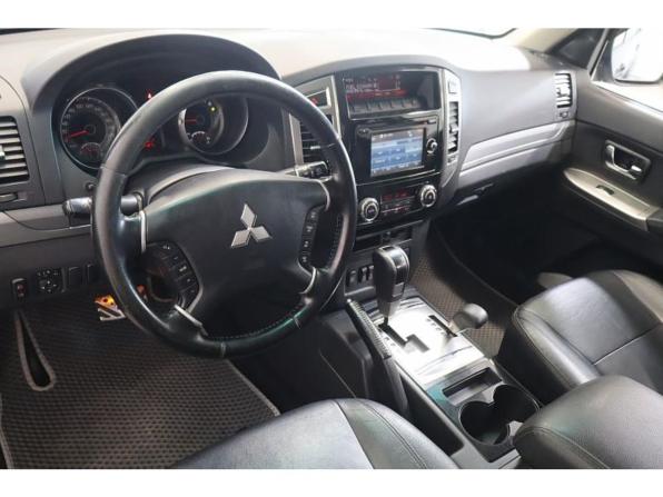 Mitsubishi Pajero IV Рестайлинг 2 с пробегом 2014 года, цена 2 229 000 рублей, 240000 км, внедорожник, Автокод Объявления