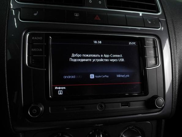 Volkswagen Polo V Рестайлинг с пробегом 2020 года, цена 1 414 000 рублей, 102112 км, седан, Автокод Объявления